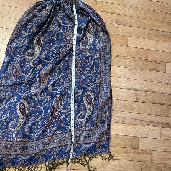 Tapestry Paisley Patterned Shawl/Poncho O/S - Picture 6 of 6